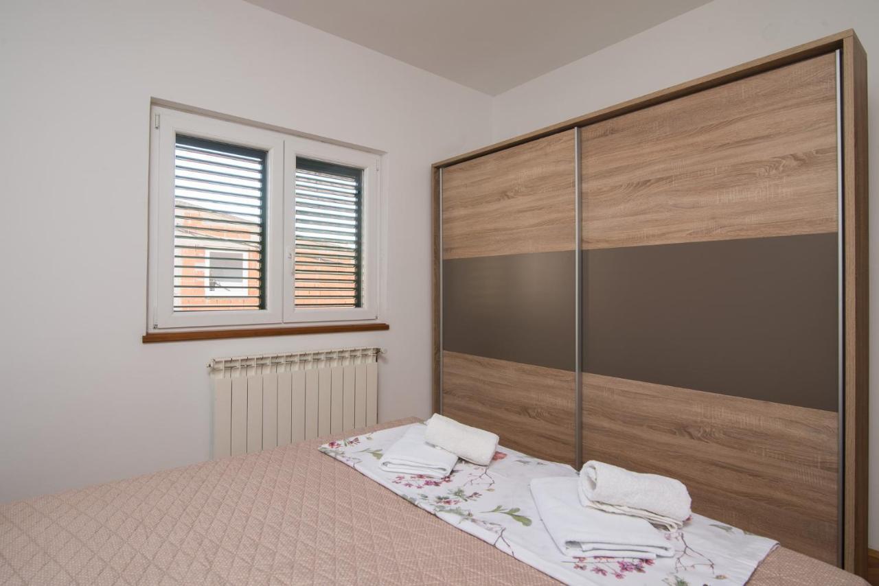Apartman Josipa Traù Esterno foto